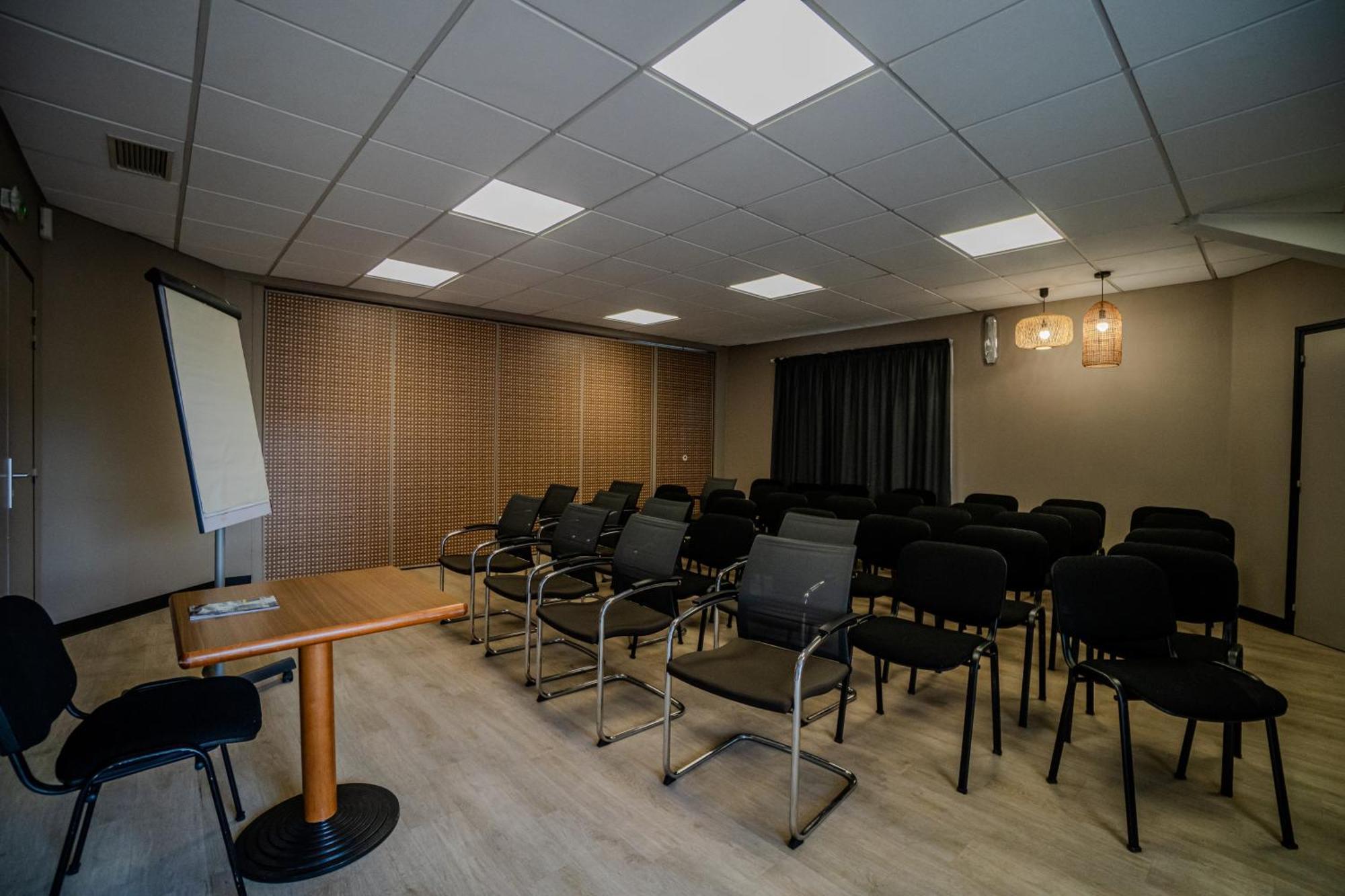 Greet Hotel Castres Saix Saix  Zewnętrze zdjęcie